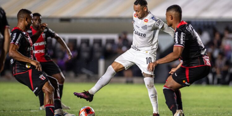 Neymar estreia, mas Santos apenas empata contra Botafogo-SP