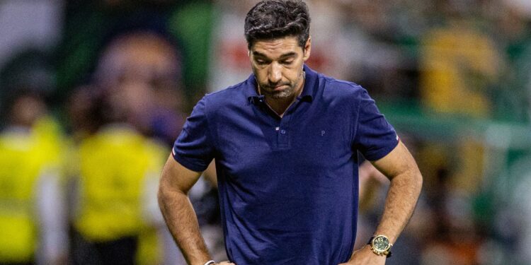 Palmeiras vive drama no Paulistão 2025.