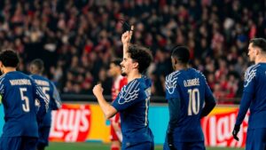 Investimentos qatari em queda, futuro do futebol francês em jogo