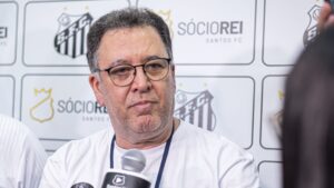 Marcelo Teixeira fala sobre reforços no Santos.