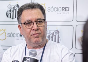 Marcelo Teixeira fala sobre reforços no Santos.