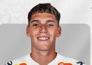 Santos anuncia contratação de Rollheiser até o fim de 2028