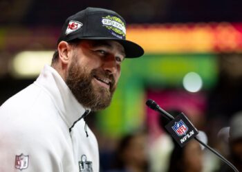 Travis Kelce cita aposentadoria e fala para além do Super Bowl
