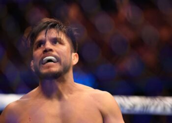 Henry Cejudo na luta principal do UFC Seattle