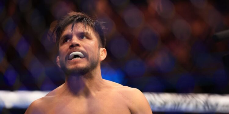 Henry Cejudo na luta principal do UFC Seattle
