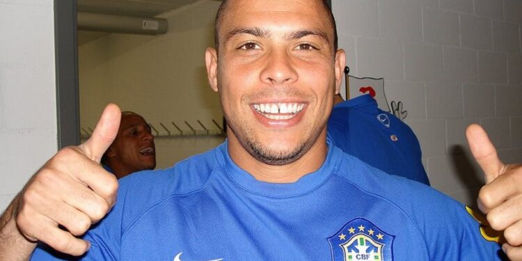 Quando Ronaldo Fenômeno parou o Brasil e chegou no Corinthians