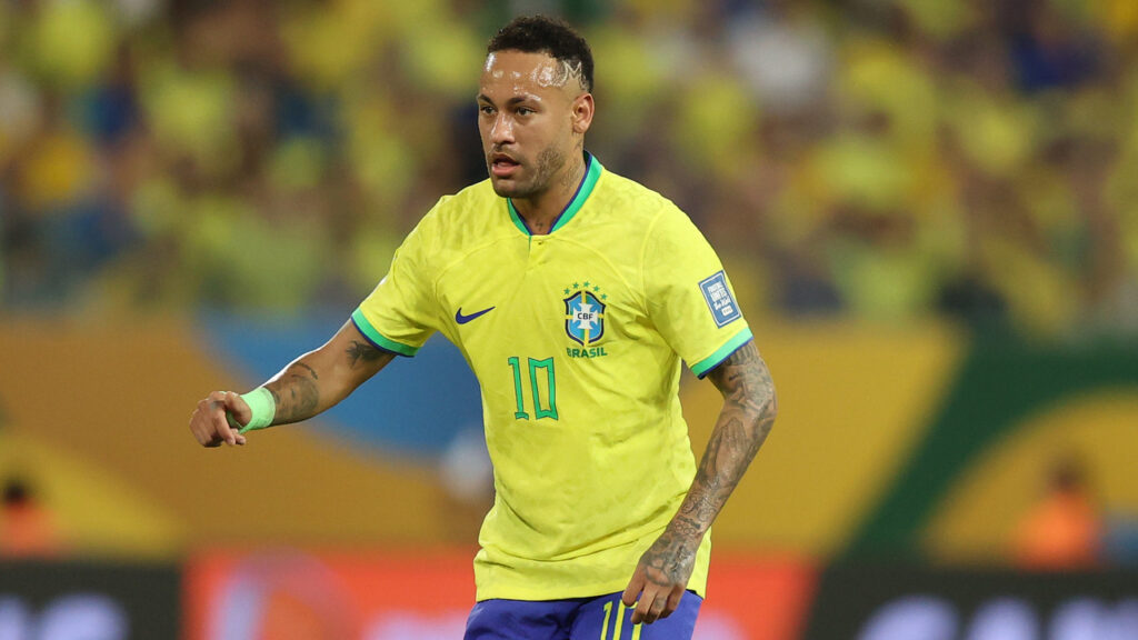 Neymar superou jogadores icônicos do futebol com esse recorde