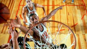 Esse jogador fez 100 pontos em uma partida e mudou a história da NBA