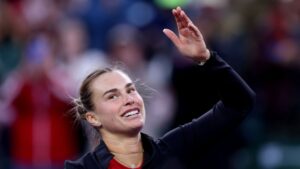 Aryna Sabalenka, tenista bielorrussa, comemora vitória contra Liudmila Samsonova