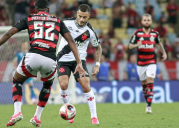 Relembre o último jogo de Vasco e Flamengo no Nilton Santos