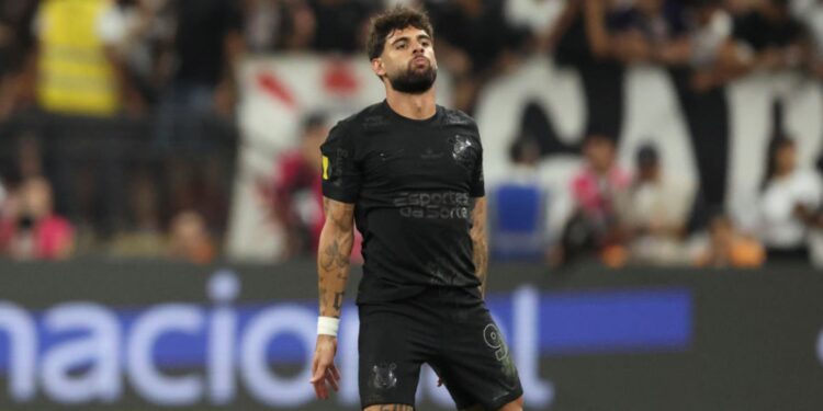 Yuri Alberto comemorando o primeiro gol do Corinthians