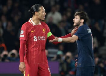 Liverpool e PSG decidem vaga em Anfield