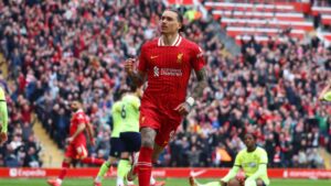 Darwin Núñez foi decisivo na virada do Liverpool