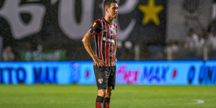 São Paulo espera ter Oscar na Libertadores