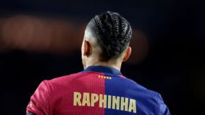 Raphinha é o principal favorito à Bola de Ouro
