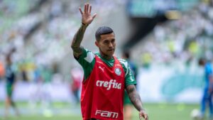 Dudu foi uma das contratações do Palmeiras realizadas com o aporte da Crefisa.