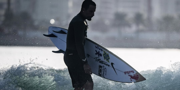 Brasil pode se tornar uma potência nas piscinas de ondas no surf, entenda