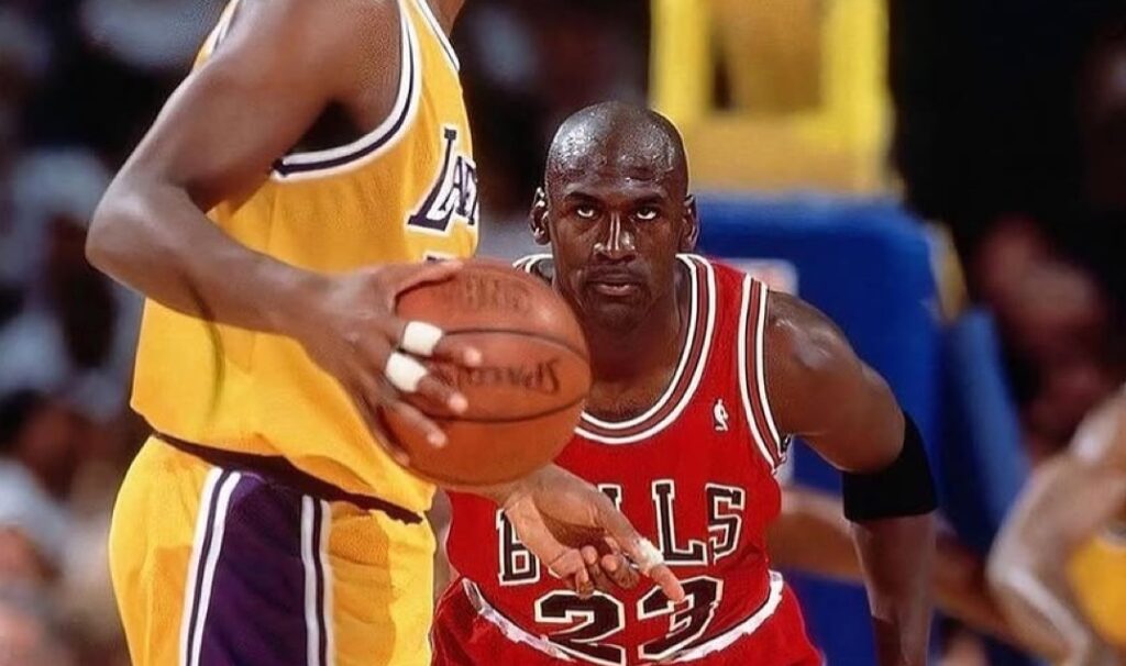 Os 10 jogadores da NBA mais bem pagos de todos os tempos!