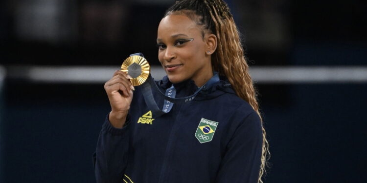 Conheça a incrível história de Rebeca Andrade até alcançar o sucesso mundial