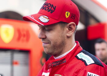 Como Sebastian Vettel tentou incomodar o começo da era de ouro da Mercedes