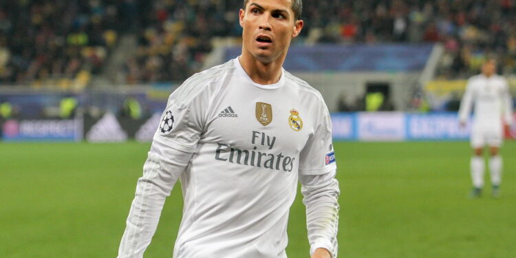 Como a ida de Cristiano Ronaldo ao Real Madrid mudou a história do clube