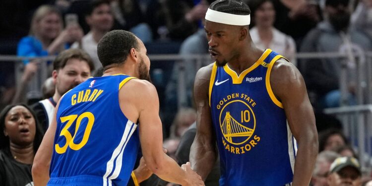 Curry se derrete por Jimmy Butler na NBA.