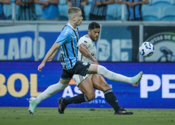 Grêmio x Atlético-MG no Brasileirão 2025.