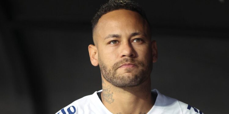 Neymar abre o jogo sobre ausência em decisão do Santos contra o Corinthians no Paulistão.