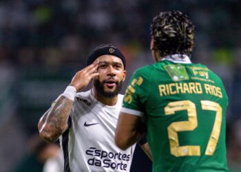 Final do Paulistão será definida entre Corinthians e Palmeiras.