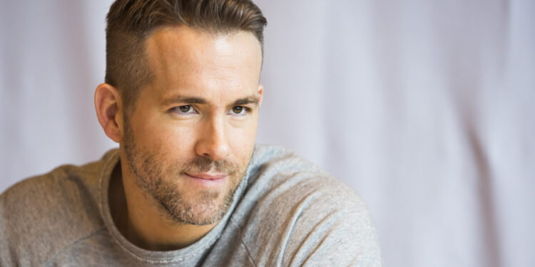 Esse filme conta a história do clube comprado por Ryan Reynolds