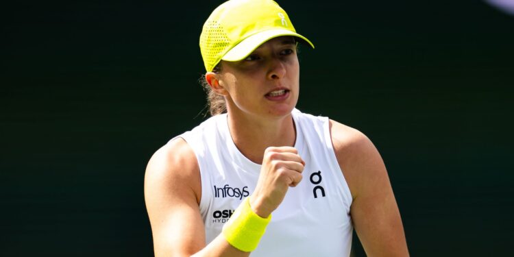 Swiatek avança no Miami Open.