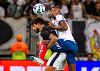 Yuri Alberto deixa Bahia x Corinthians com dores.