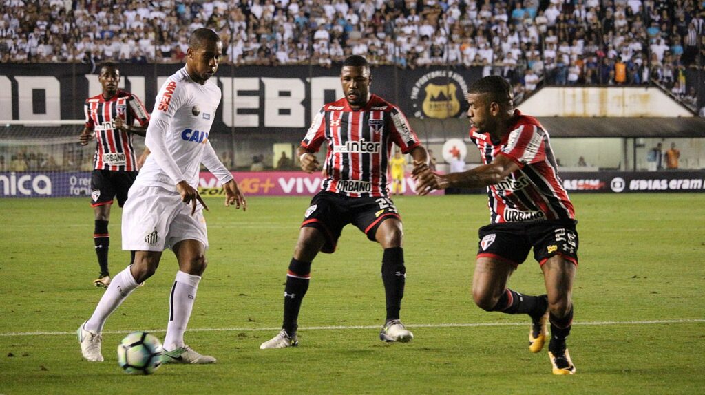 Clássico Santos x São Paulo revela história e maiores resultados