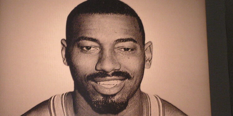 O jogador de basquete que mais fez pontos em uma partida da NBA