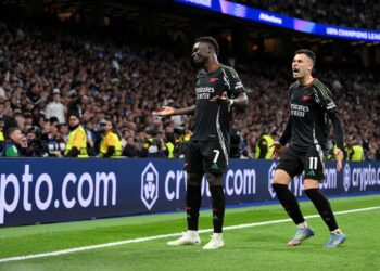 Bukayo Saka, do Arsenal, comemora gol marcado contra o Real Madrid