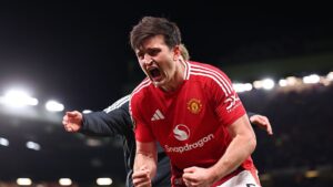 Harry Maguire, do Manchester United, comemora gol marcado contra o Lyon