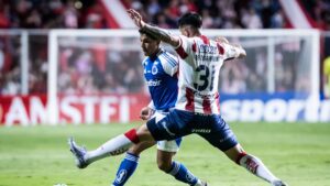 Lance de partida entre Unión Santa Fe e Cruzeiro