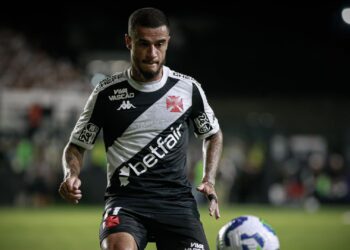 Philippe Coutinho, do Vasco, durante partida contra o Santos