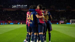 Jogadores do Barcelona comemoram gol marcado contra o Mallorca