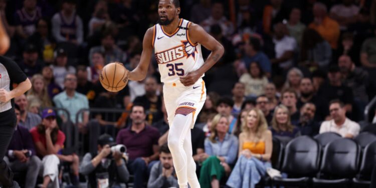 Kevin Durant, ala do Phoenix Suns, durante partida contra o Chicago Bulls