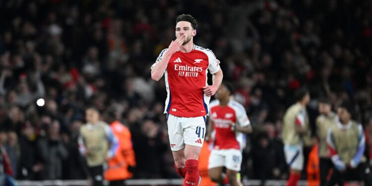 Declan Rice, do Arsenal, comemora gol marcado contra o Real Madrid