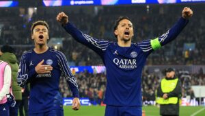 Jogadores do PSG comemoram classificação à semifinal da Champions League