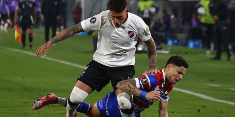 Lance de partida entre Colo Colo e Fortaleza