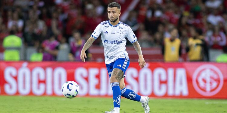 Matheus Henrique, meio-campista do Cruzeiro
