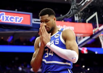 Antetokounmpo em ação pela NBA