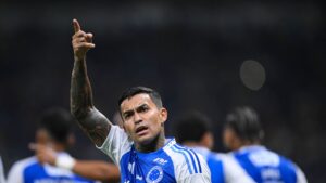 Dudu, do Cruzeiro, durante partida contra o Mirassol