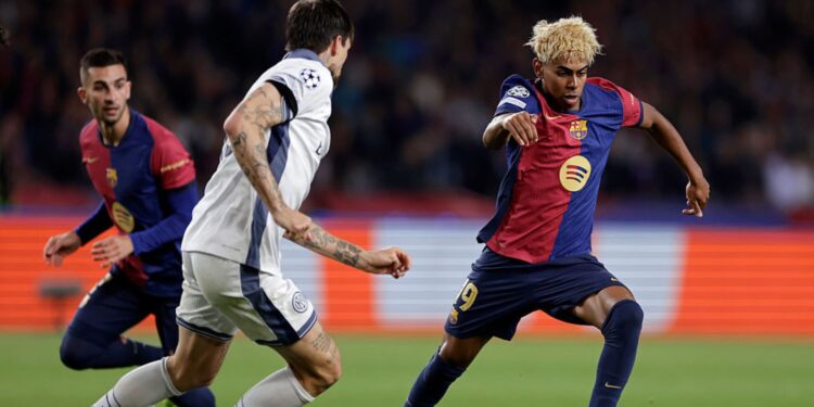 Lance de partida entre Barcelona e Inter de Milão