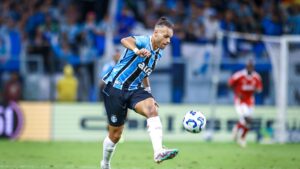 Martin Braithwaite, do Grêmio, durante partida contra o Internacional