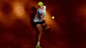 João Fonseca fala sobre jogar no saibro pelo Madrid Open.