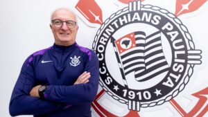 Dorival é anunciado no Corinthians.